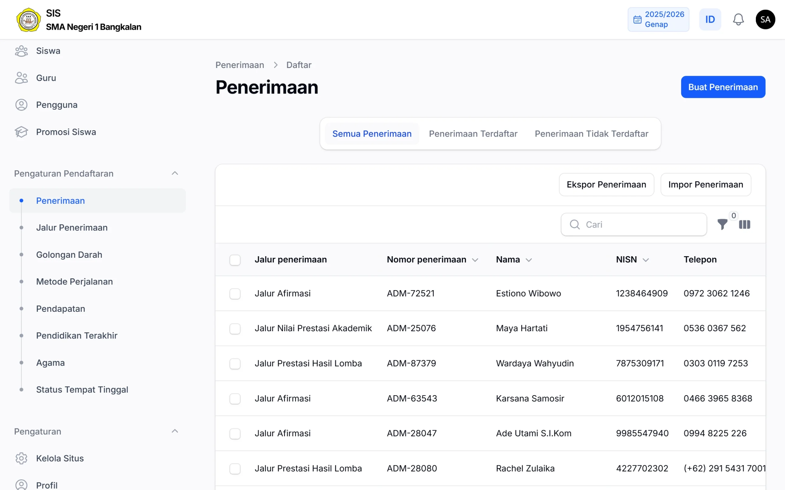 Tampilan halaman Penerimaan pada SIS SMA Negeri 1 Bangkalan di layar laptop, menampilkan daftar data penerimaan siswa dengan jalur penerimaan, nomor pendaftaran, nama, NISN, dan nomor telepon, serta fitur pencarian, impor, dan ekspor data.